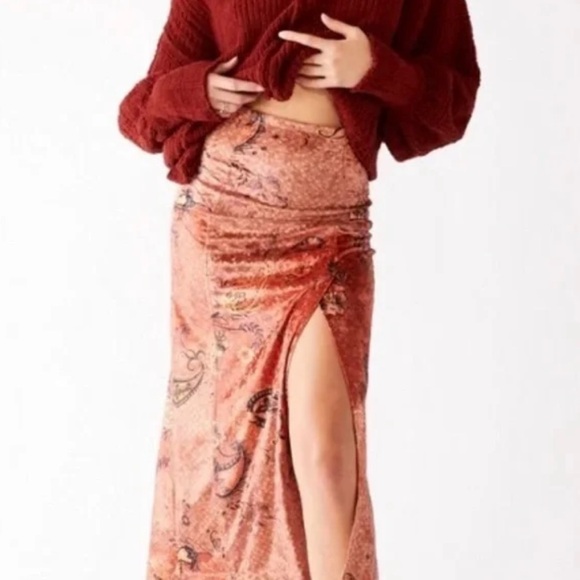 Free People Dresses & Skirts - Free People Paisley Print Maxi Skirt